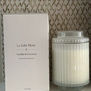 LA JOLIE MUSE VANILLA & COCONUT LARGE 12.3 OZ SOY CANDLE - NEW